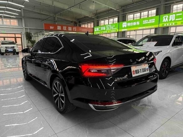 2022 Skoda Superb III Рестайлинг, чёрный - вид 5