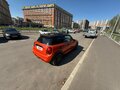 2019 Mini Hatch Cooper S III (F55/F56) Рестайлинг, оранжевый, 3050000 рублей - вид 2