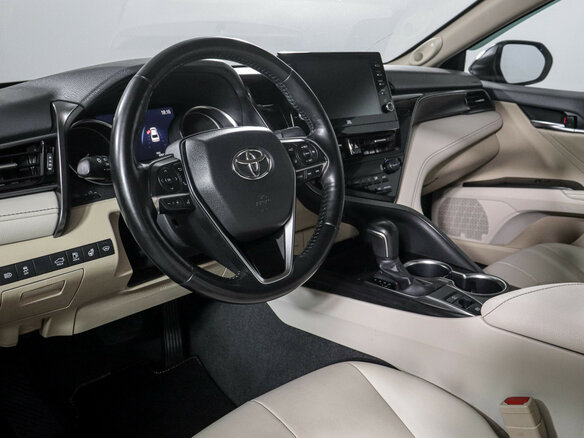 2021 Toyota Camry VIII (XV70) Рестайлинг, чёрный, 3175000 рублей - вид 13