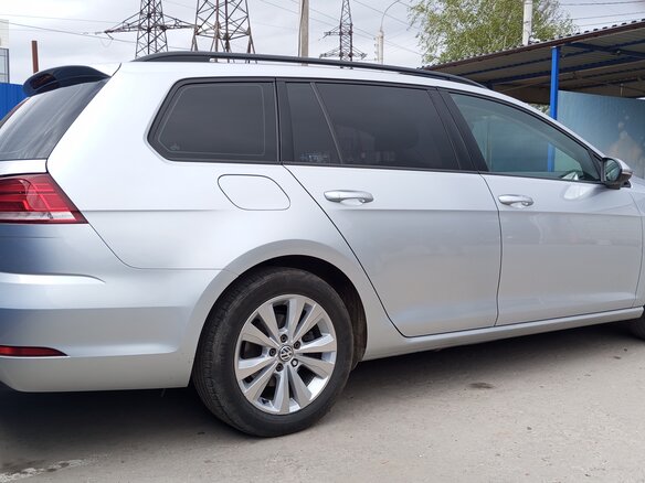 2019 Volkswagen Golf VII Рестайлинг, серый - вид 5