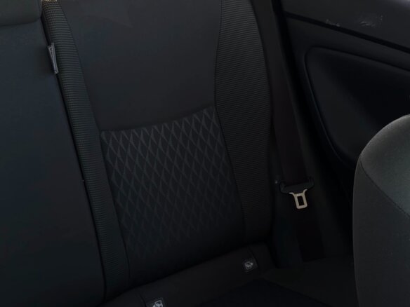2022 Toyota Yaris Cross I, белый, 1690000 рублей - вид 7