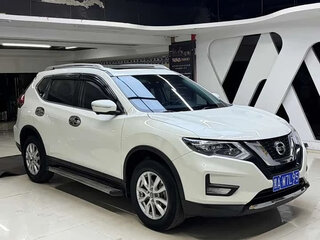 2022 Nissan X-Trail III Рестайлинг, белый, 1820000 рублей, вид 3