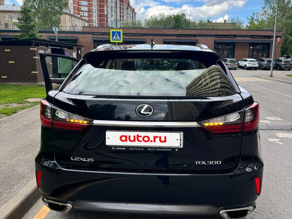 2018 Lexus RX 300 IV, чёрный - вид 4