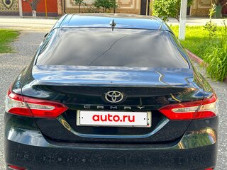 2019 Toyota Camry VIII (XV70), синий, 2210000 рублей, вид 3