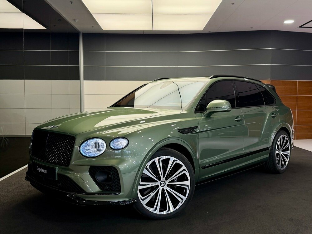 Открыть фотографии: Bentley Bentayga I Рестайлинг
