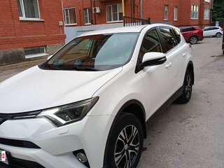 2015 Toyota RAV4 IV (XA40) Рестайлинг, белый, 2320000 рублей, вид 1