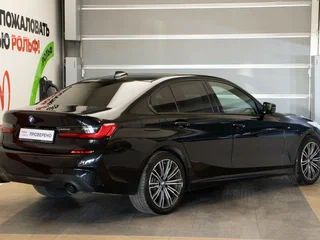 2020 BMW 3 серии 320d xDrive VII (G2x), чёрный, 3650000 рублей, вид 4