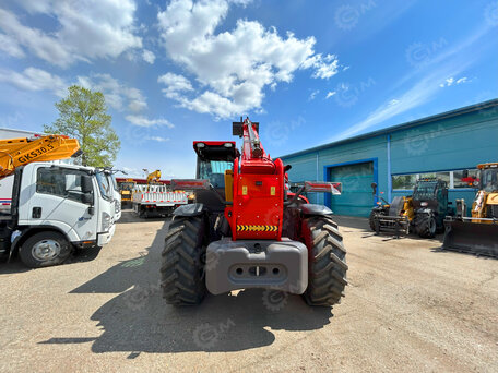 2026 Yugong TR4018, красный, 9124125 рублей, вид 4