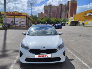 2019 Kia Ceed III, белый, 1520000 рублей, вид 1