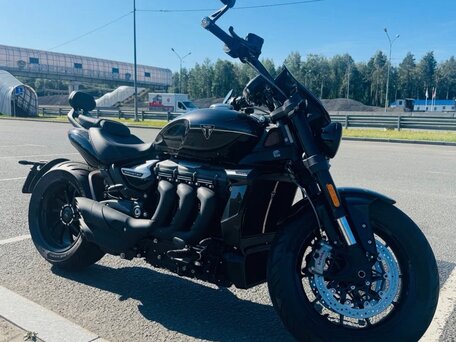 2025 Triumph Rocket 3, чёрный, 3000000 рублей, вид 3