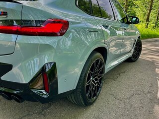2022 BMW X4 M Competition I (F98) Рестайлинг, серый, 6000000 рублей, вид 3
