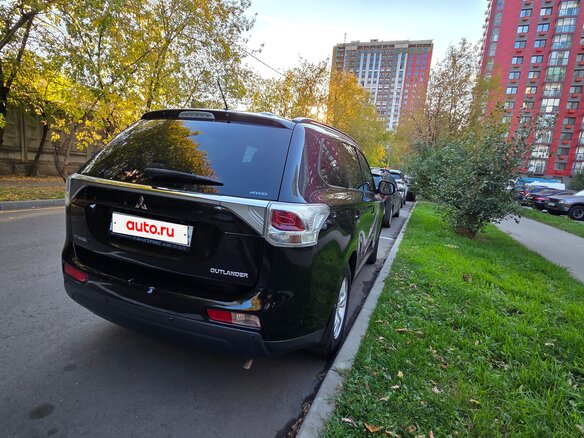 2013 Mitsubishi Outlander III, чёрный, 1300000 рублей - вид 2