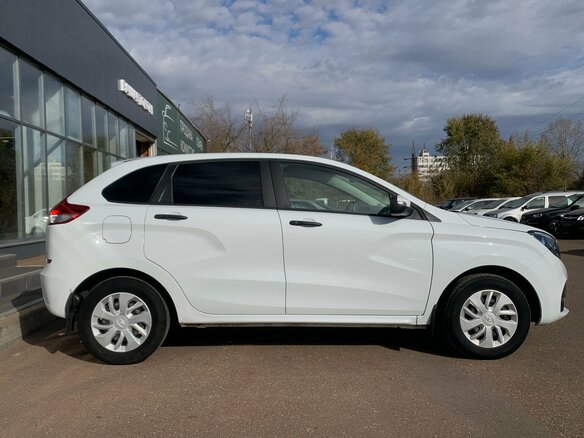 2019 Lada (ВАЗ) XRAY I, белый, 720000 рублей - вид 3