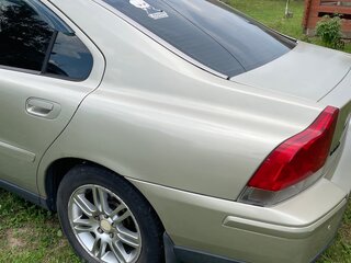 2005 Volvo S60 I Рестайлинг, золотистый, 550000 рублей, вид 3