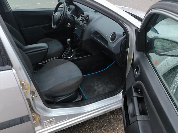 2007 Ford Fiesta Mk5, серый, 310000 рублей - вид 6