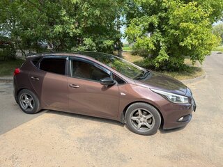 2012 Kia Ceed II, коричневый, 900000 рублей, вид 3