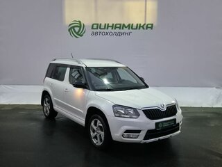2015 Skoda Yeti I Рестайлинг, белый, 1117000 рублей, вид 3