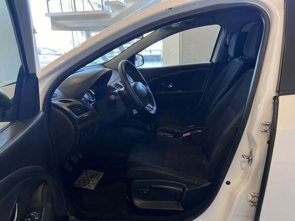 2014 Renault Fluence I Рестайлинг, белый - вид 14