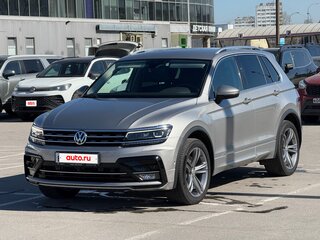 2019 Volkswagen Tiguan II, серебристый, 3650000 рублей, вид 1
