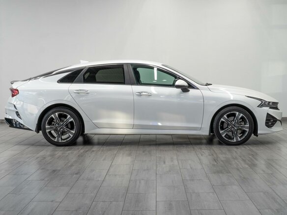 2021 Kia K5 III, белый, 2099000 рублей - вид 4