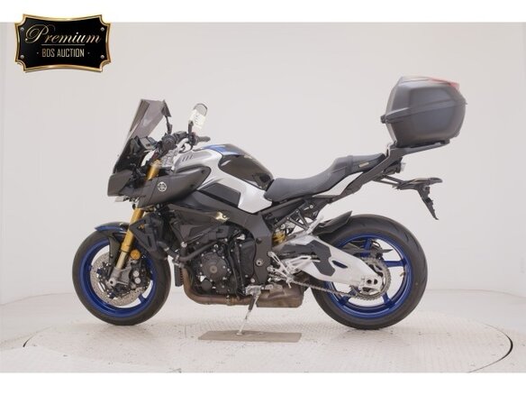 2017 Yamaha MT-10SP, серебристый, 1250000 рублей