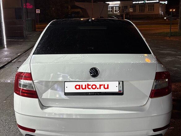 2017 Skoda Octavia III (A7) Рестайлинг, белый, 650000 рублей - вид 4