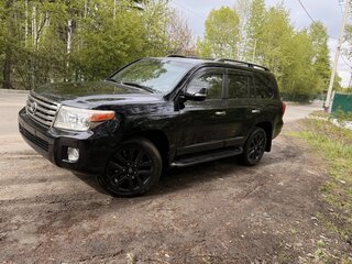 2013 Toyota Land Cruiser 200 Series Рестайлинг 1, чёрный, 5400000 рублей, вид 2