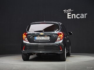 2022 Chevrolet Spark IV Рестайлинг, чёрный, 1000000 рублей, вид 4