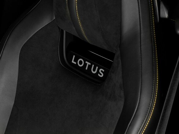 2024 Lotus Emira, серый, 15500000 рублей - вид 25