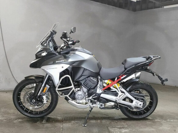 2022 Ducati Multistrada V4, чёрный, 1613000 рублей - вид 1