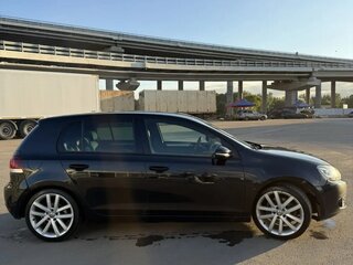2010 Volkswagen Golf VI, чёрный, 750000 рублей, вид 5
