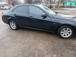 2012 Mercedes-Benz E-Класс 200 7G-Tronic IV (W212, S212, C207), чёрный, 1400000 рублей, вид 2