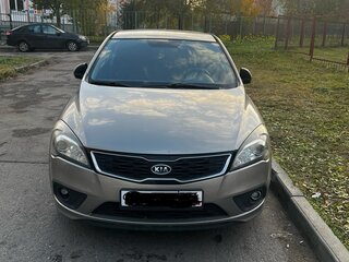 2011 Kia Ceed I Рестайлинг, серебристый, 800000 рублей, вид 1