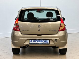 2014 Renault Sandero I, бежевый, 580000 рублей, вид 3