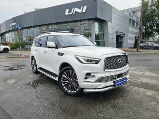 2018 Infiniti QX80 I Рестайлинг 2, белый, 4800000 рублей, вид 3