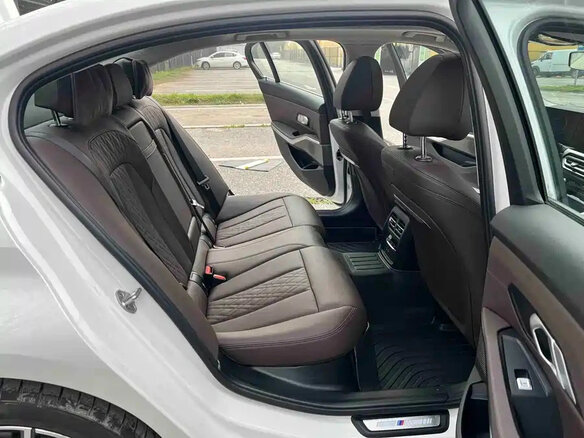 2024 BMW 3 серии 318i VII (G2x) Рестайлинг 2, белый, 3410000 рублей - вид 11