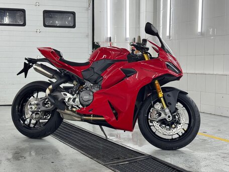 2025 Ducati Panigale V2, красный, 2350000 рублей, вид 2