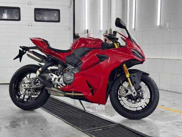 2025 Ducati Panigale V2, красный, 2350000 рублей - вид 1