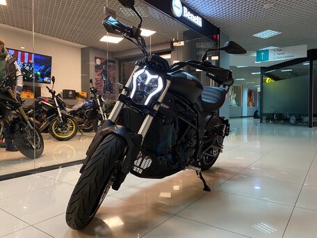 2026 Benelli 502 C, чёрный, 639000 рублей, вид 2
