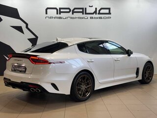 2018 Kia Stinger I, белый, 2779900 рублей, вид 2
