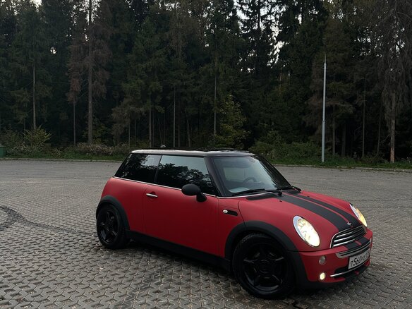 2006 Mini Hatch Cooper I (R50), красный, 525000 рублей