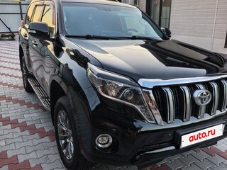 2013 Toyota Land Cruiser Prado 5-speed 150 Series Рестайлинг 1, чёрный, 3450000 рублей, вид 2