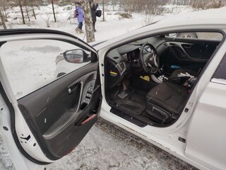 2010 Hyundai Avante V, белый, 850000 рублей, вид 3