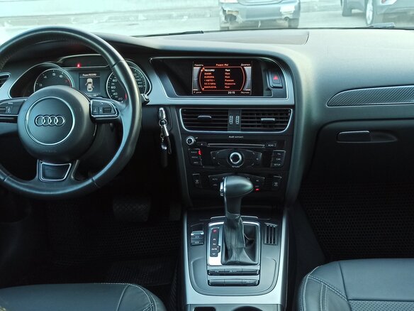 2012 Audi A4 IV (B8) Рестайлинг, белый, 1400000 рублей - вид 12