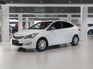 2014 Hyundai Solaris I Рестайлинг, белый, 720000 рублей, вид 1