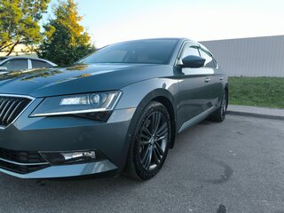 2015 Skoda Superb III, серый, 1650000 рублей, вид 3