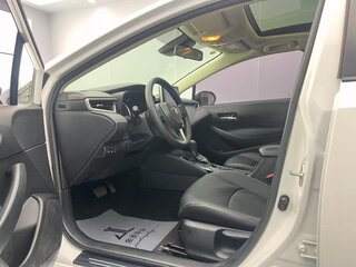 2021 Toyota Corolla XII (E210), белый, 1885000 рублей, вид 4