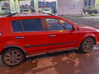 2013 Geely MK Cross I, красный, 165000 рублей, вид 4