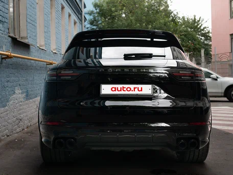 2021 Porsche Cayenne III, чёрный, 8700000 рублей, вид 4