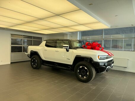 2023 GMC Hummer EV, белый, 12500000 рублей, вид 2